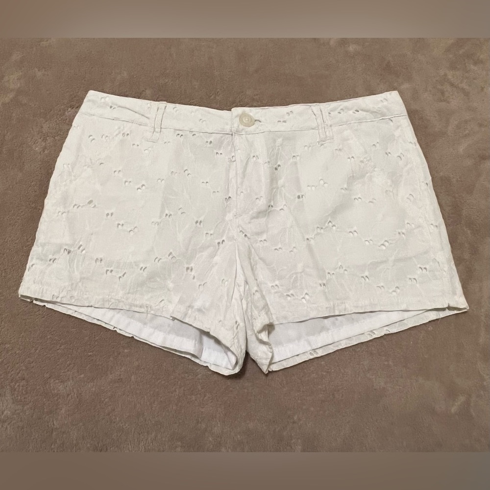 BeBop White Eyelet Lace Floral Shorts Sz 11 NWOT